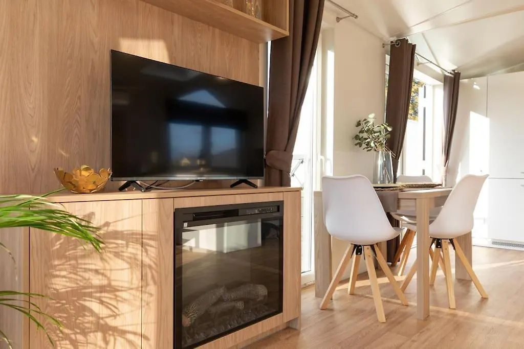 Gemuetliches, Voll Ausgestattes Tiny House Apartment Vilseck 0*,  Germany
