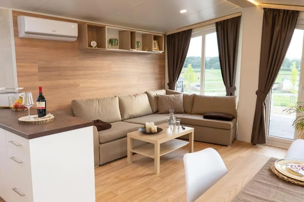 Gemuetliches, Voll Ausgestattes Tiny House Apartment Vilseck