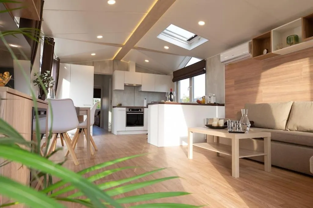 Gemuetliches, Voll Ausgestattes Tiny House Apartment Vilseck